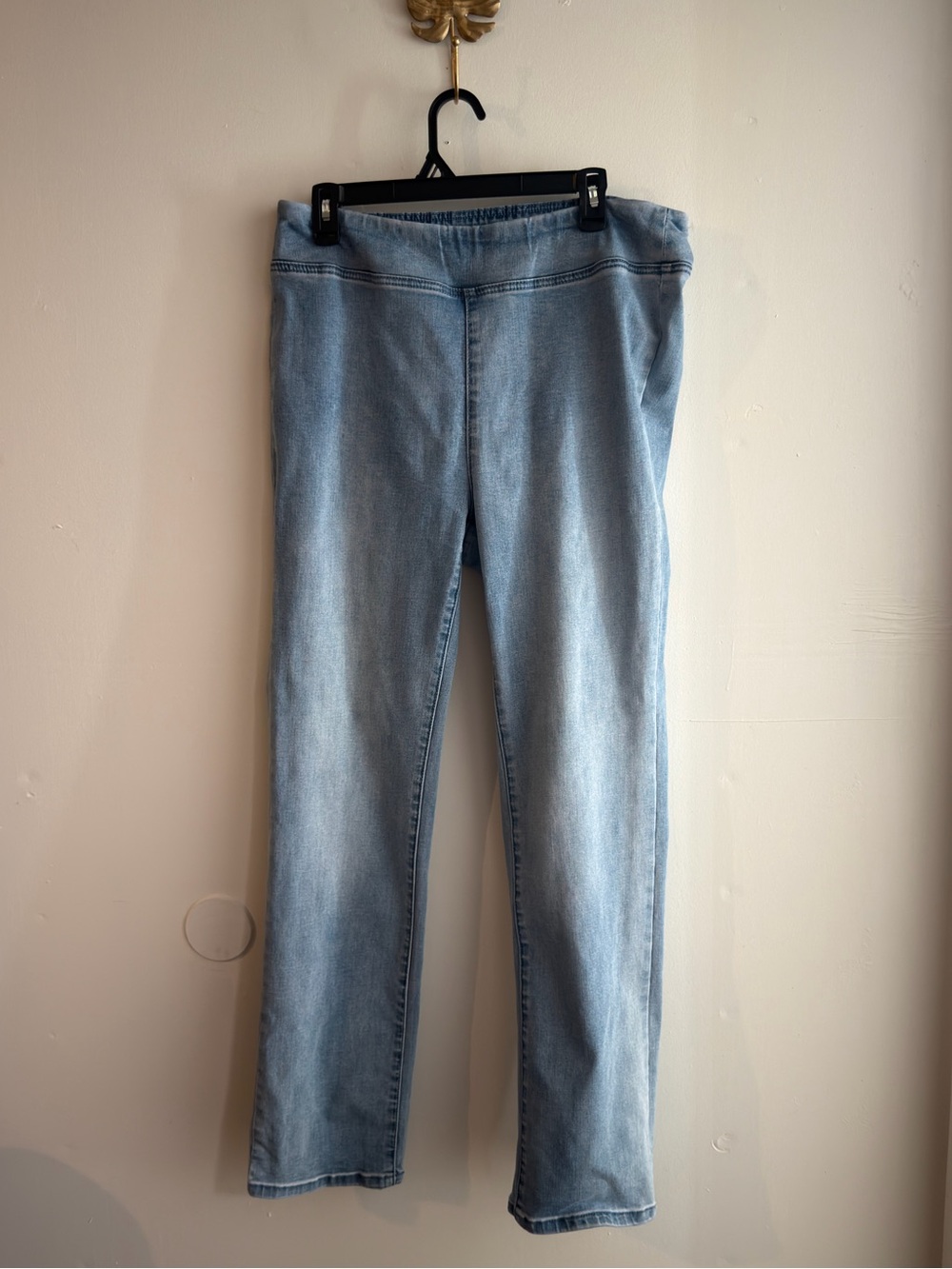DG2 by Diane Gilman Light Blue Straight Leg Stretch Jeans
